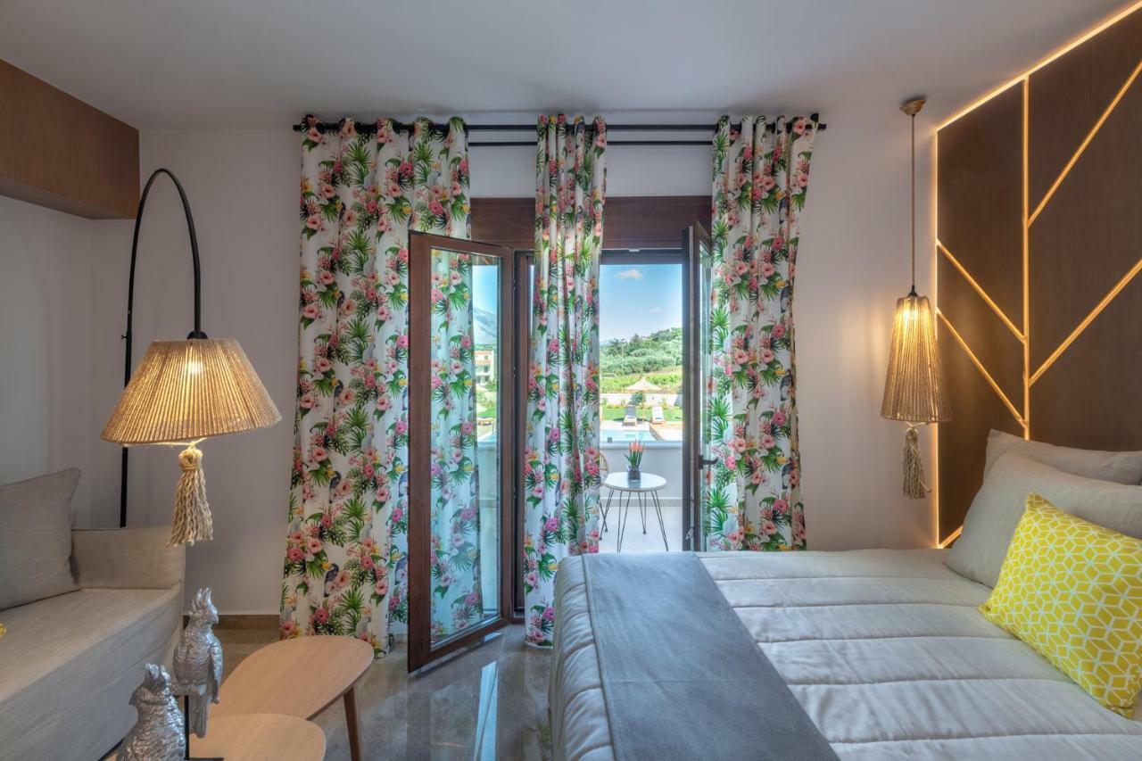 Ivoni Villa, An Iconic Summer Retreat, By Thinkvilla Perama  Exteriör bild