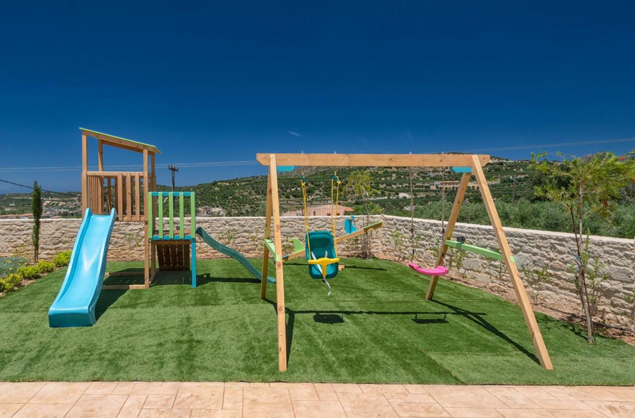 Ivoni Villa, An Iconic Summer Retreat, By Thinkvilla Perama  Exteriör bild